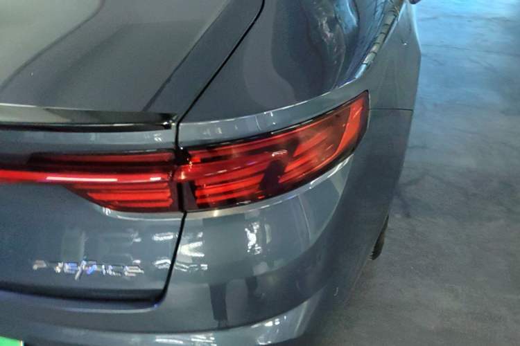 Used Geely Auto Preface 2021 Revised Version 2.0TD Luxury Edition Right Rear Taillight