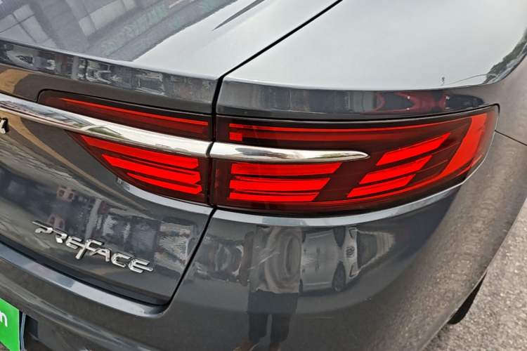 Used Geely Auto Preface 2021 2.0TD Luxury Version Right Rear Taillight