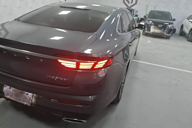Used Geely Auto Preface 2021 2.0TD Luxury Version Right Rear Taillight