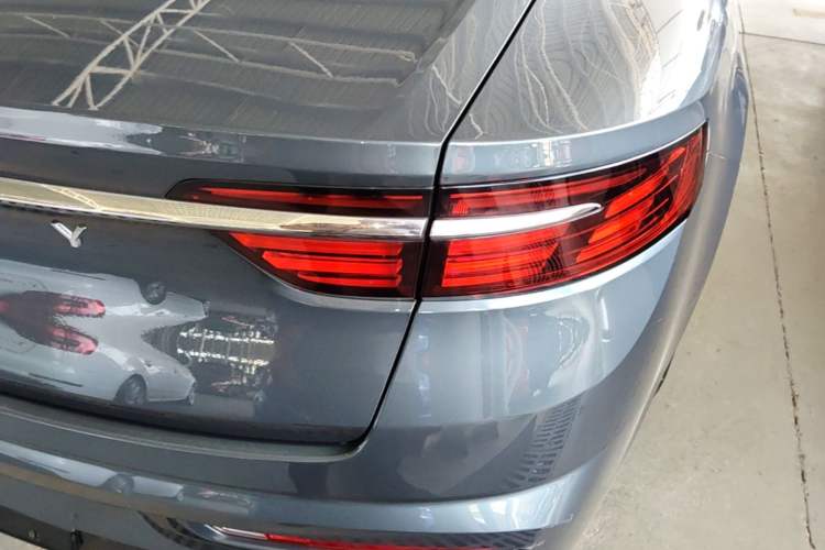 Used Geely Auto Preface 2021 2.0TD Luxury Version Right Rear Taillight