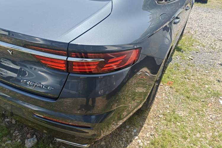Used Geely Auto Preface 2021 2.0TD Luxury Version Right Rear Taillight