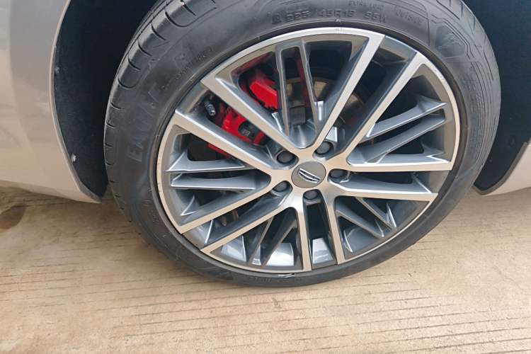 Used Geely Auto Preface 2021 Revised Version 2.0TD Luxury Edition Right Rear Wheel Hub
