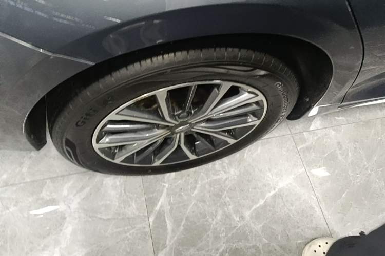 Used Geely Auto Preface 2021 2.0TD Luxury Version Right Rear Wheel Hub