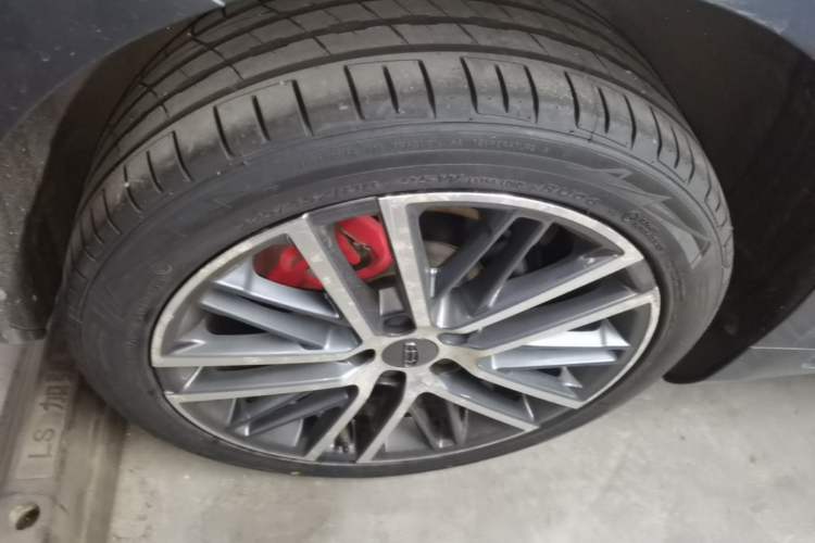 Used Geely Auto Preface 2021 Revised Version 2.0TD Luxury Edition Right Rear Wheel Hub