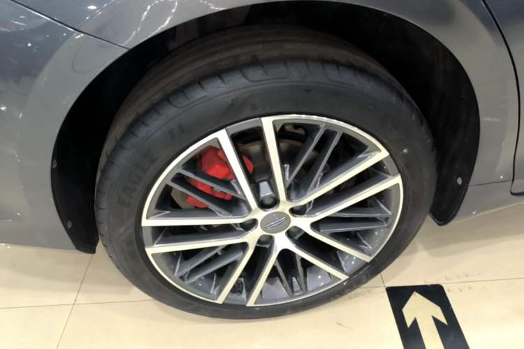 Used Geely Auto Preface 2021 Revised Version 2.0TD Luxury Edition Right Rear Wheel Hub