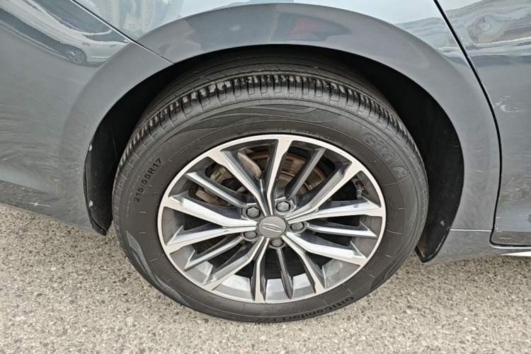 Used Geely Auto Preface 2021 2.0TD Luxury Version Right Rear Wheel Hub