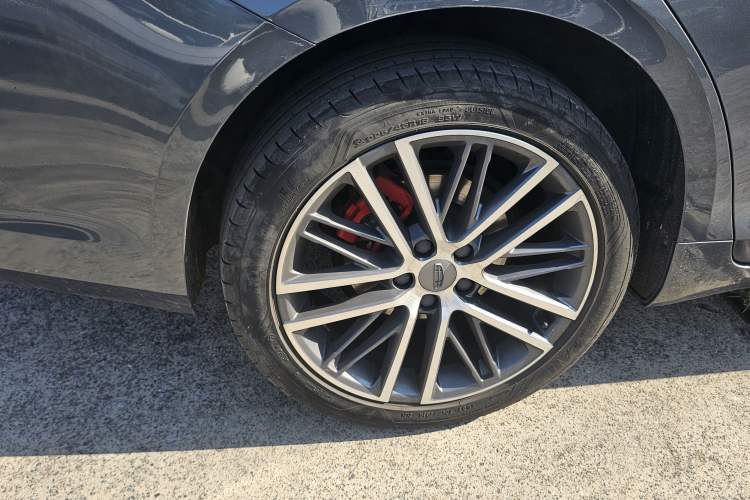 Used Geely Auto Preface 2021 Revised Version 2.0TD Luxury Edition Right Rear Wheel Hub