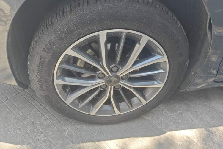 Used Geely Auto Preface 2021 2.0TD Luxury Version Right Rear Wheel Hub