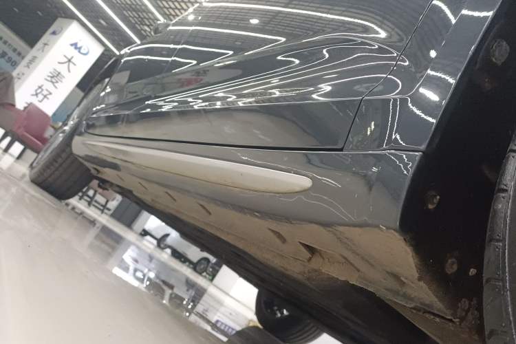 Used Geely Auto Preface 2021 Revised Version 2.0TD Luxury Edition Right Side Sill