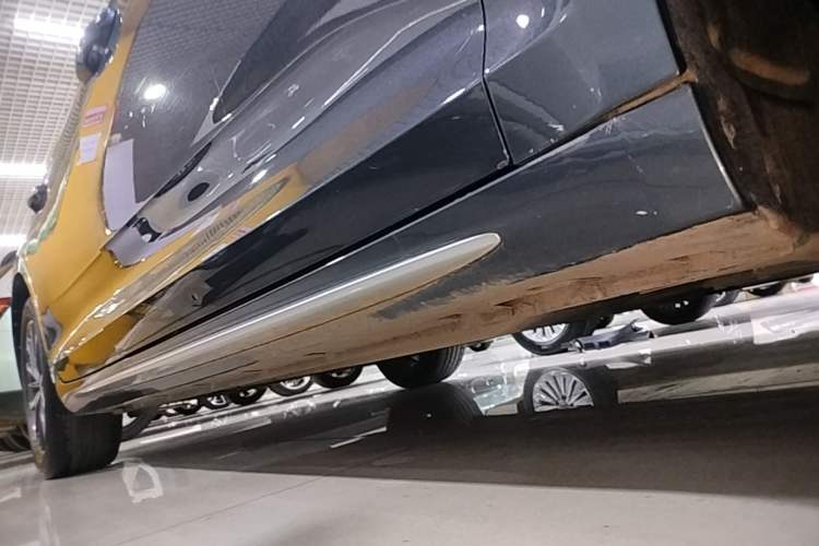Used Geely Auto Preface 2021 2.0TD Luxury Version Right Side Sill