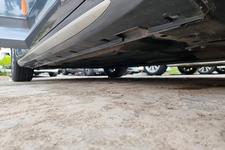 Used Geely Auto Preface 2021 2.0TD Luxury Version Right Side Sill