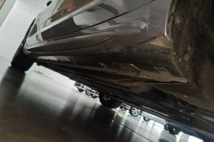 Used Geely Auto Preface 2021 2.0TD Luxury Version Right Side Sill