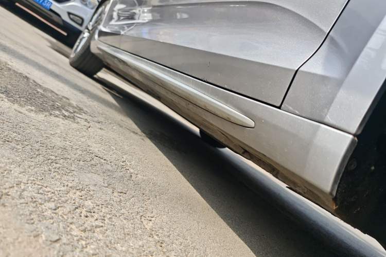 Used Geely Auto Preface 2021 2.0TD Luxury+ Version Right Side Sill