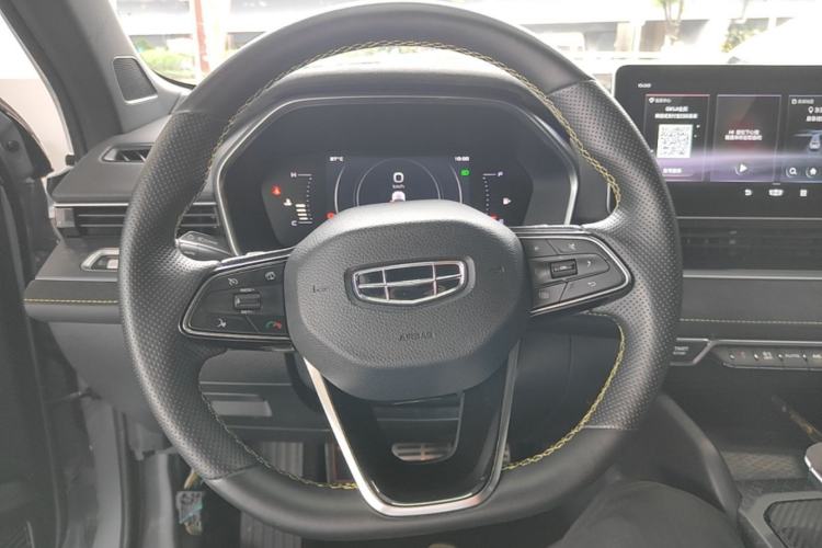 Used Geely Auto Preface 2021 2.0TD Space-Time Edition Hao Yue Steering Wheel