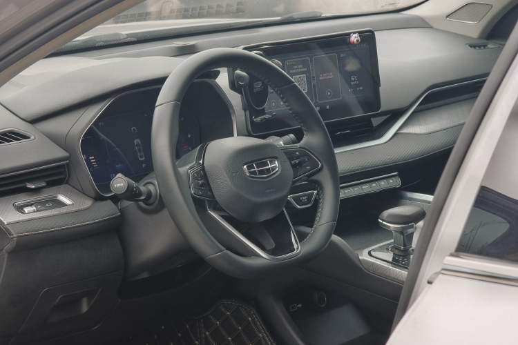 Used Geely Auto Preface 2021 2.0TD Luxury Version Steering Wheel