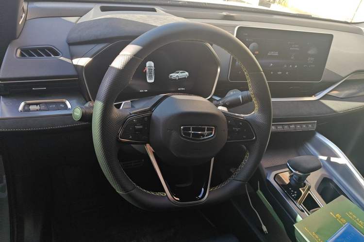 Used Geely Auto Preface 2021 2.0TD Space-Time Edition Starry Celestial Steering Wheel