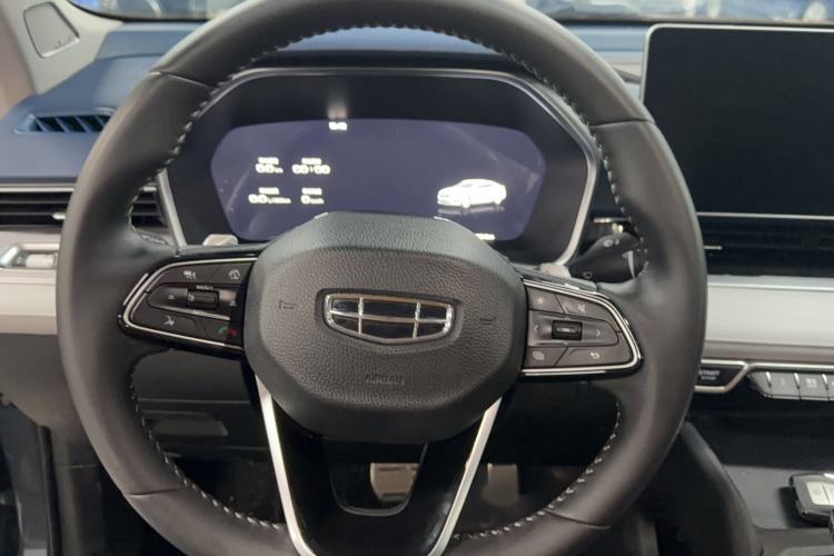 Used Geely Auto Preface 2021 2.0TD Designer's Recommended Edition Steering Wheel