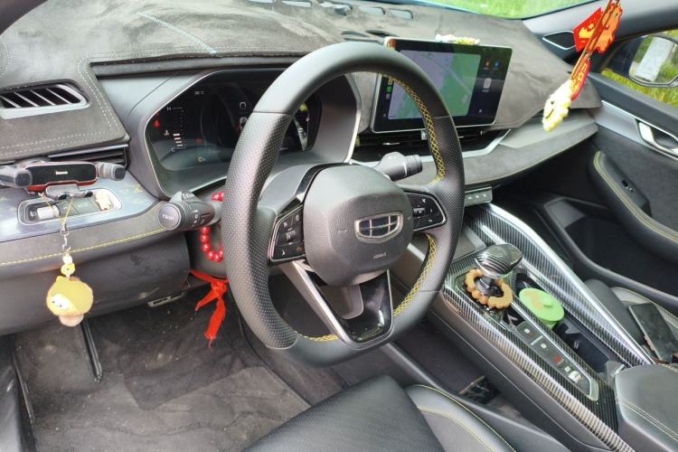 Used Geely Auto Preface 2021 2.0TD Space-Time Edition Hao Yue Steering Wheel