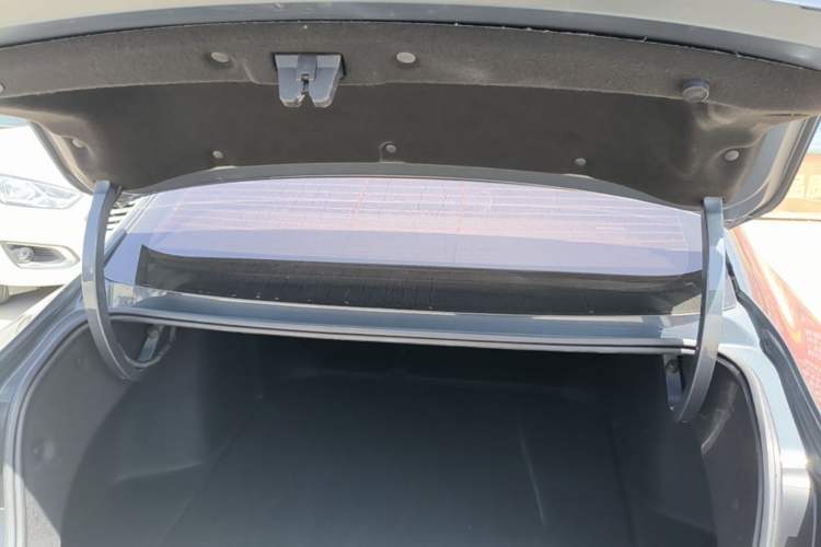Used Geely Auto Preface 2021 2.0TD Luxury Version Trunk