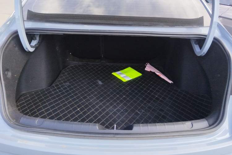 Used Geely Auto Preface 2021 2.0TD Space-Time Edition Hao Yue Trunk