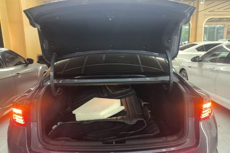 Used Geely Auto Preface 2021 Revised Version 2.0TD Luxury Edition Trunk