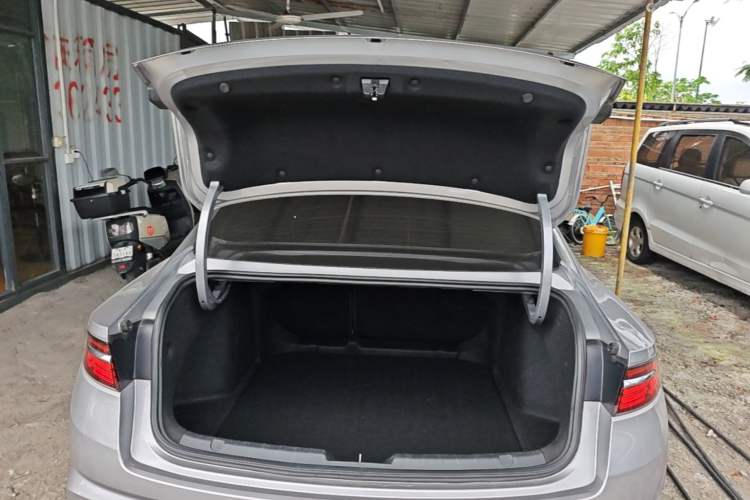 Used Geely Auto Preface 2021 2.0TD Luxury+ Version Trunk