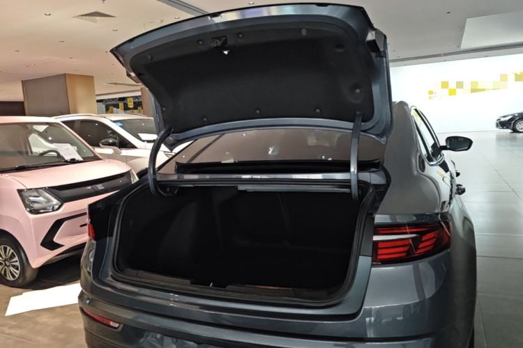 Used Geely Auto Preface 2021 Revised Version 2.0TD Luxury Edition Trunk