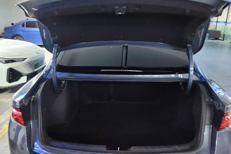 Used Geely Auto Preface 2021 Revised Version 2.0TD Luxury Edition Trunk