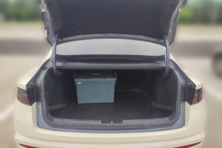 Used Geely Auto Preface 2021 Revised Version 2.0TD Luxury Edition Trunk