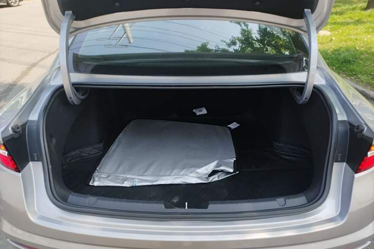 Used Geely Auto Preface 2021 2.0TD Luxury Version Trunk