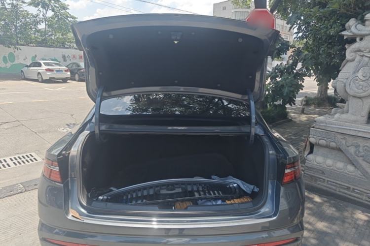 Used Geely Auto Preface 2021 2.0TD Luxury Version Trunk