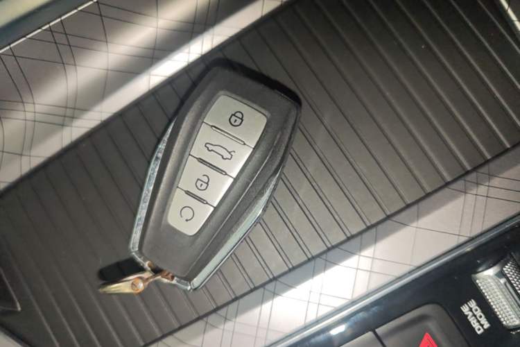 Used Geely Auto Preface 2021 2.0TD Luxury Version Vehicle Key