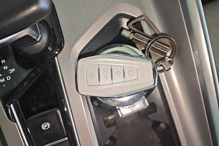 Used Geely Auto Preface 2021 Revised Version 2.0TD Luxury Edition Vehicle Key