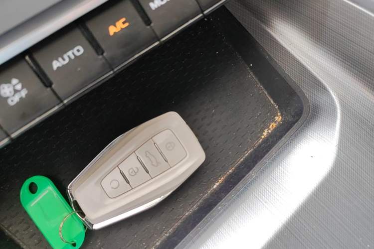 Used Geely Auto Preface 2021 Revised Version 2.0TD Luxury Edition Vehicle Key
