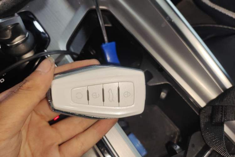 Used Geely Auto Preface 2021 Revised Version 2.0TD Luxury Edition Vehicle Key
