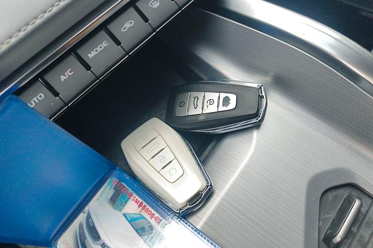 Used Geely Auto Preface 2021 Revised Version 2.0TD Luxury Edition Vehicle Key