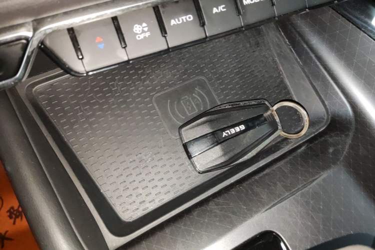 Used Geely Auto Preface 2021 2.0TD Space-Time Edition Starry Celestial Vehicle Key