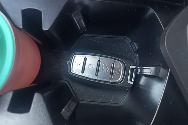 Used Geely Auto Preface 2021 Revised Version 2.0TD Luxury Edition Vehicle Key