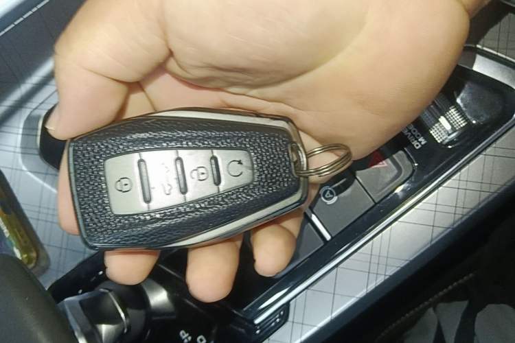 Used Geely Auto Preface 2021 2.0TD Luxury Version Vehicle Key