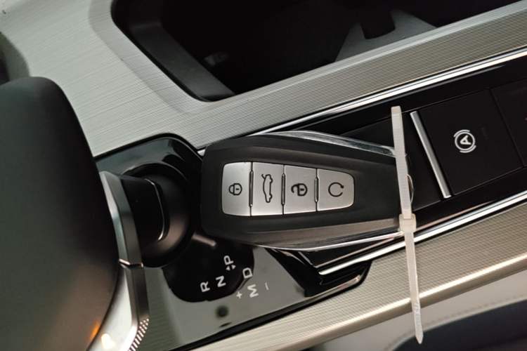 Used Geely Auto Preface 2021 Revised Version 2.0TD Luxury Edition Vehicle Key