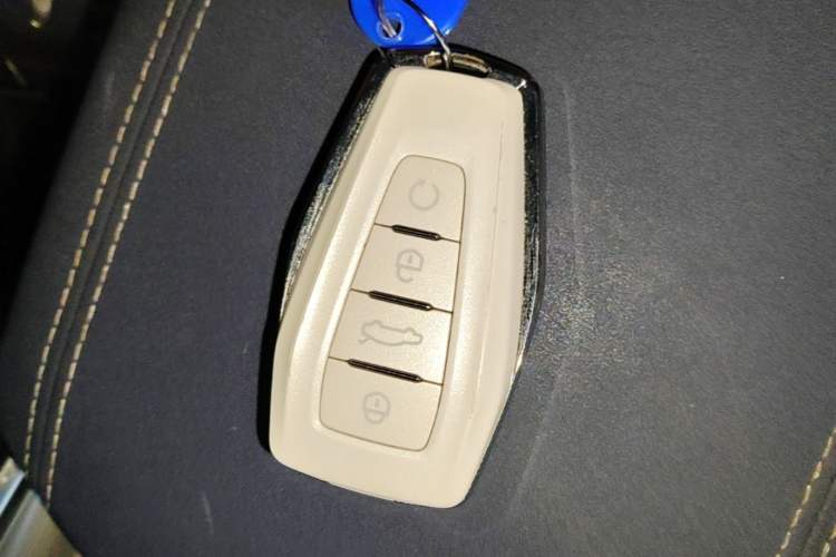 Used Geely Auto Preface 2021 Revised Version 2.0TD Luxury Edition Vehicle Key