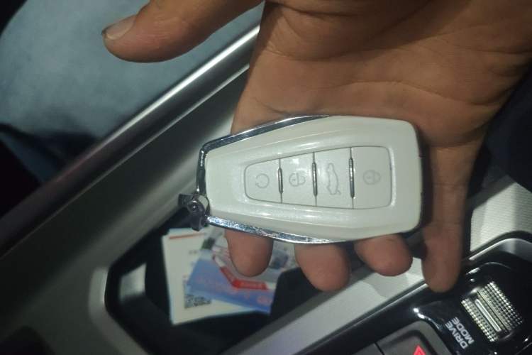 Used Geely Auto Preface 2021 Revised Version 2.0TD Luxury Edition Vehicle Key