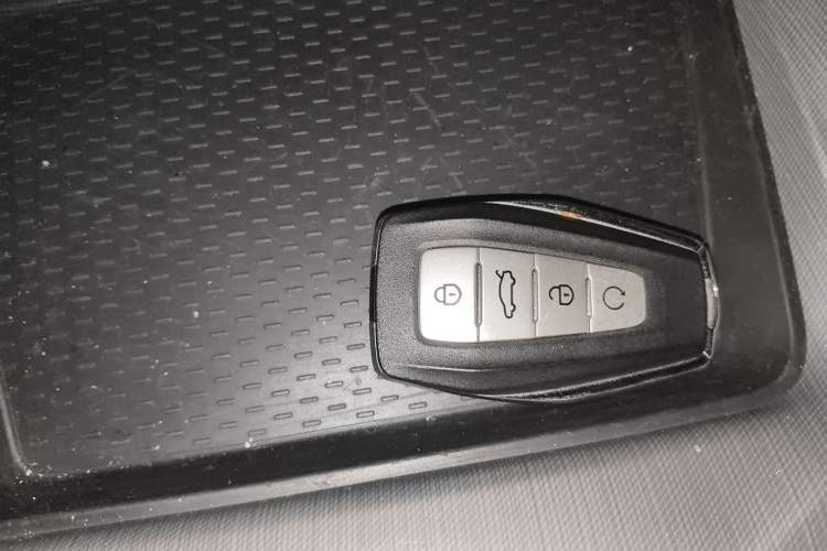 Used Geely Auto Preface 2021 Revised Version 2.0TD Luxury Edition Vehicle Key