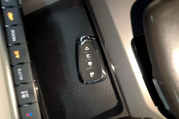 Used Geely Auto Preface 2021 2.0TD Luxury Version Vehicle Key