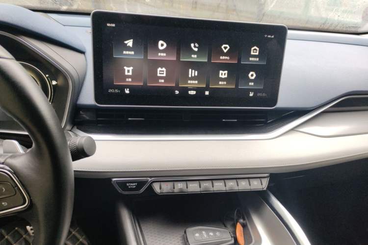 Used Geely Auto Preface 2021 2.0TD Luxury Version Audio And AC Panel