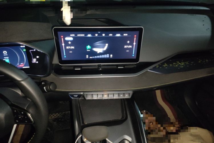 Used Geely Auto Preface 2021 2.0TD Space-Time Edition Hao Yue Audio And AC Panel