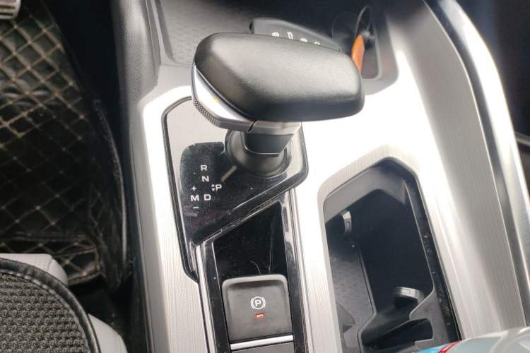 Used Geely Auto Preface 2021 2.0TD Luxury Version Gear Lever