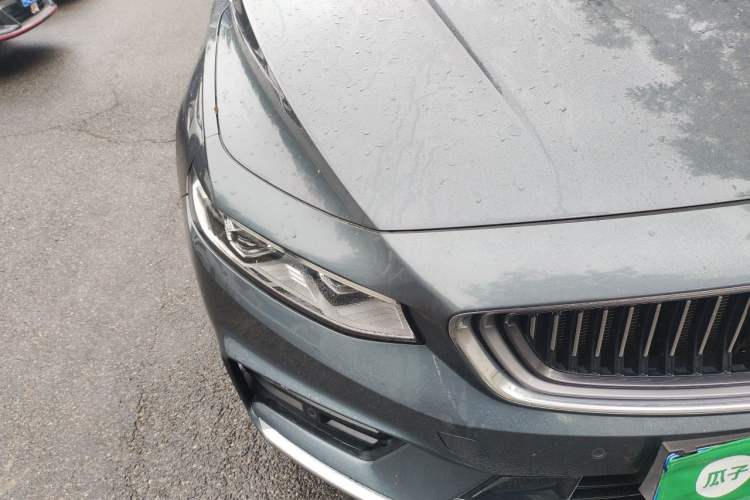 Used Geely Auto Preface 2021 2.0TD Luxury Version Right Front Headlight