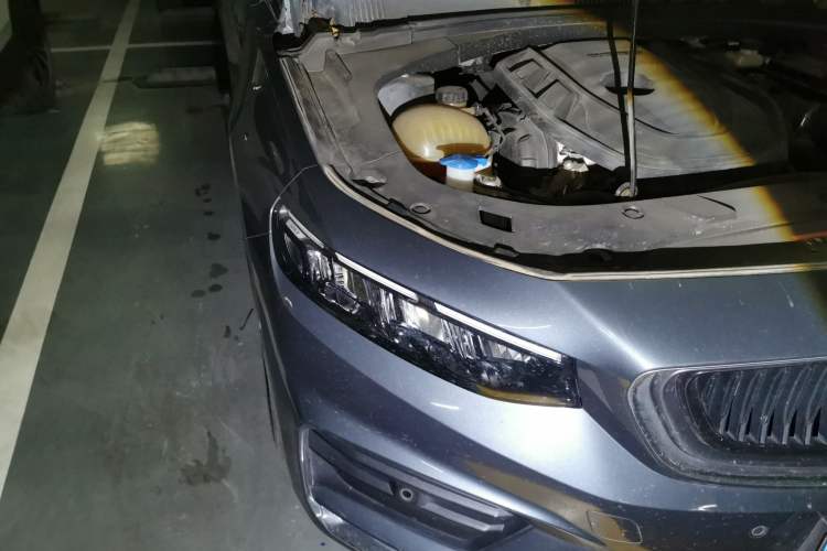 Used Geely Auto Preface 2021 Revised Version 2.0TD Luxury Edition Right Front Headlight