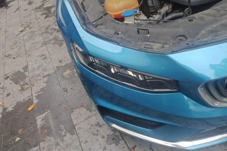 Used Geely Auto Preface 2021 Revised Version 2.0TD Luxury Edition Right Front Headlight